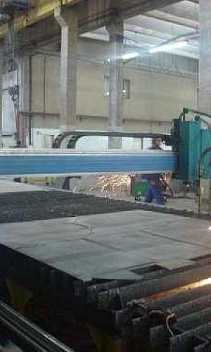 Manutenção de máquinas de corte a laser