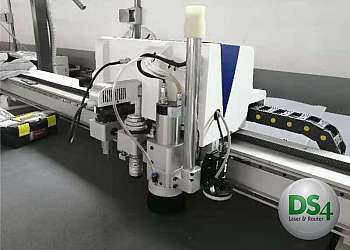 Maquina de cortar para cortes de espuma Maquina de cortar para cortes de espuma