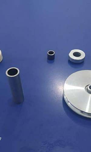 Usinagem de peças sob encomenda Usinagem de peças sob encomenda